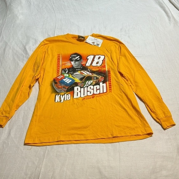 BNWT Kyle Busch 2009 #18 NASCAR Sprint Series Long Sleeve Shirt Yellow Large - Picture 1 of 5